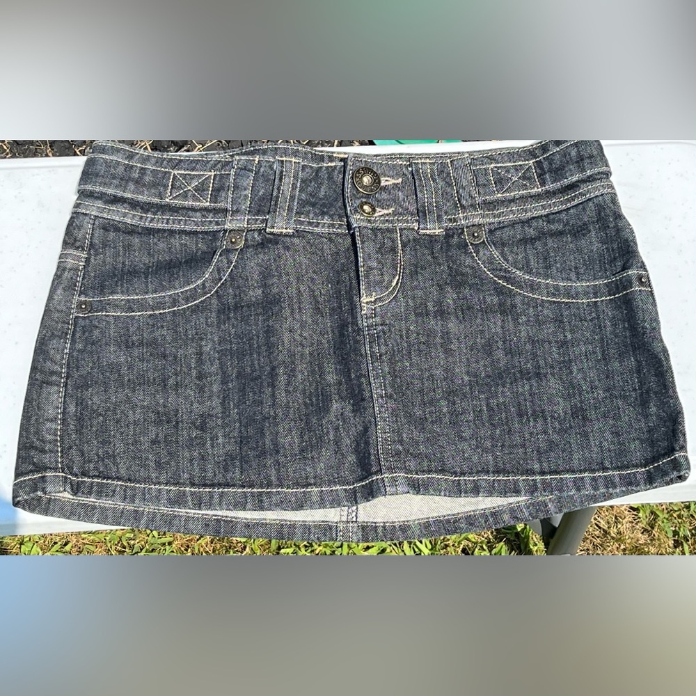 Women’s Guess Mini Skirt